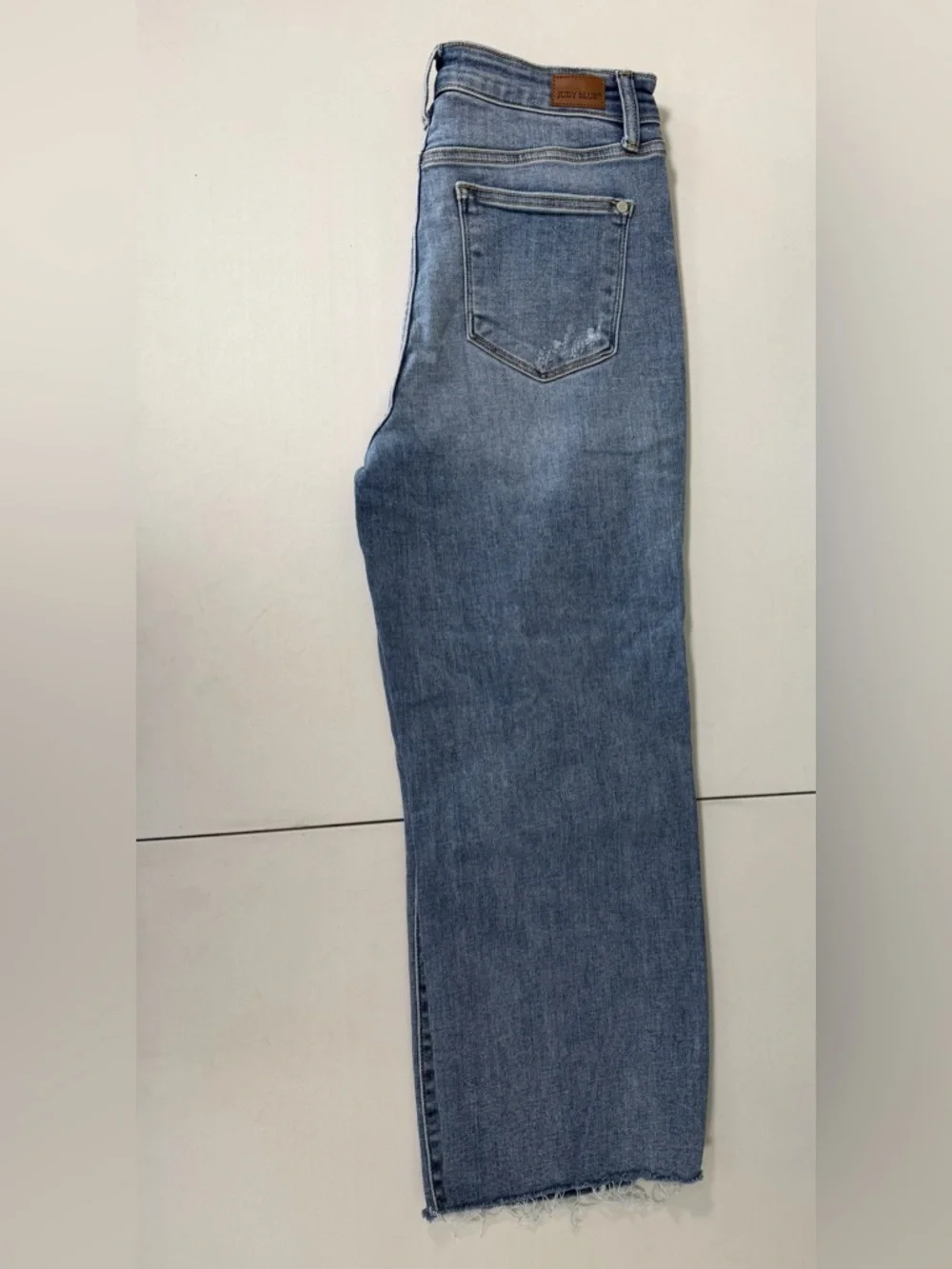 Judy Blue Jeans Womens 9/29 Distressed High Waist Wide Leg Cropped JB82256LT-CO - Picture 2 of 16
